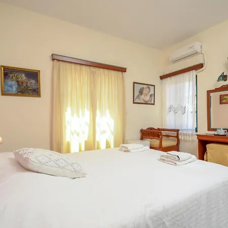 Hotel Apollon Naxos City