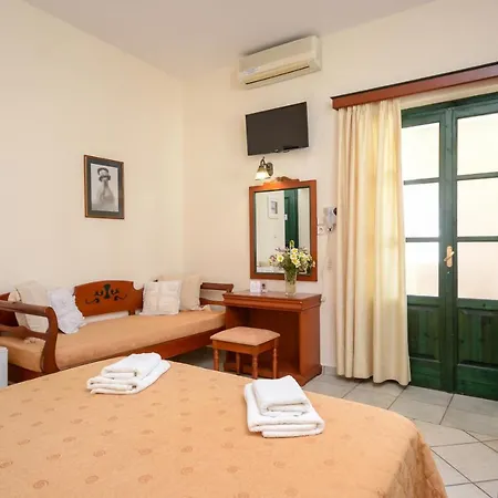 Otel Apollon Naxos City