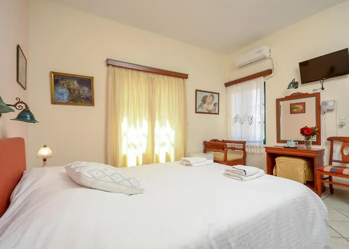 Hotel Apollon Naxos City