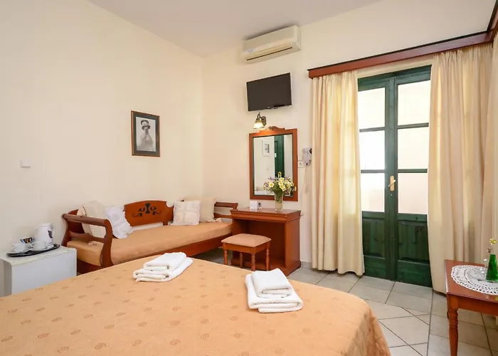 Hotel Apollon Naxos City